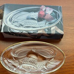 Studio Nova Glass Holiday Dish with Gold Trim